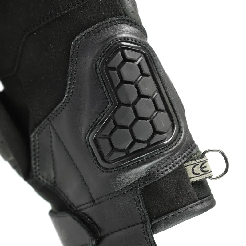 By City Tokio gloves black