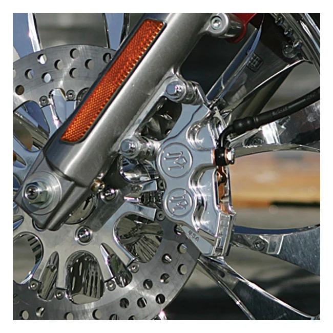 Performance Machine PM, 4-p 137x4b caliper. Bolt-on, 11.5" left front. Polished