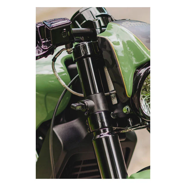 Cult-Werk ''Shorty'' front turn signal kit. Black