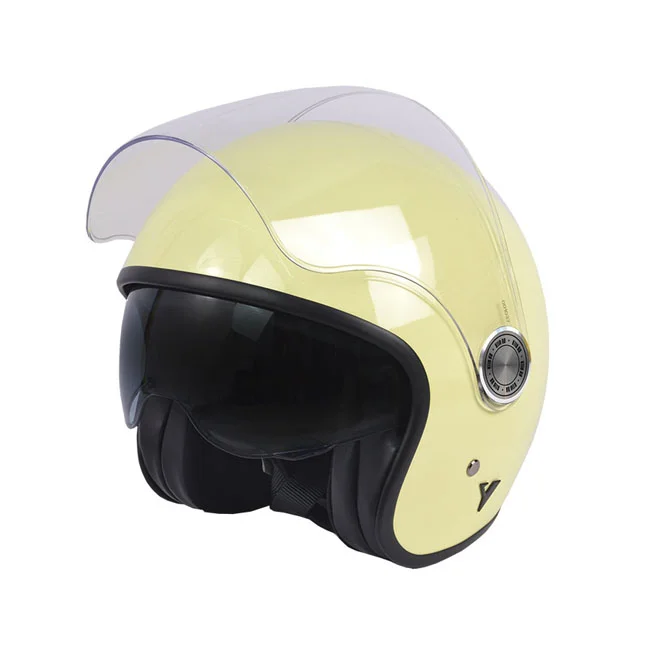 By City City The City helmet beige shiny
