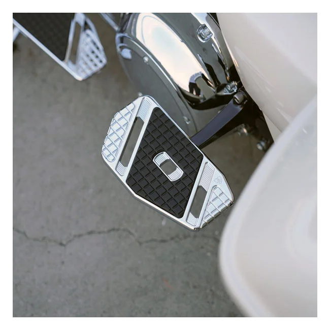 Arlen Ness FLOORBOARD PAS SPDLNR CHM