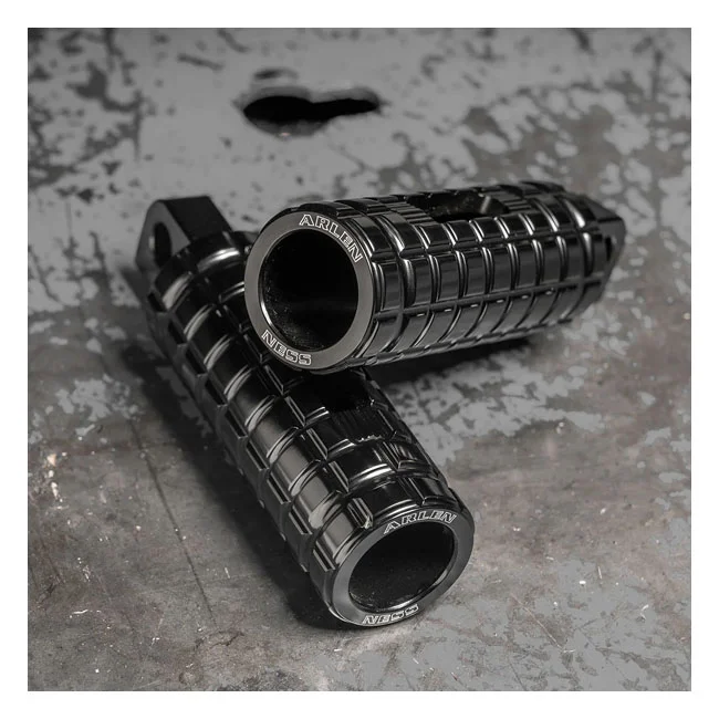Arlen Ness Ness, Speedliner Passenger footpeg set. Black