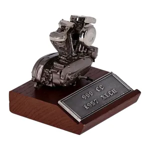 V-Twin Mfg V-Twin Mfg, Ironhead motor model features 1:10 scale