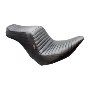 Le Pera LePera, TailWhip 2-up seat. Up front. Pleated