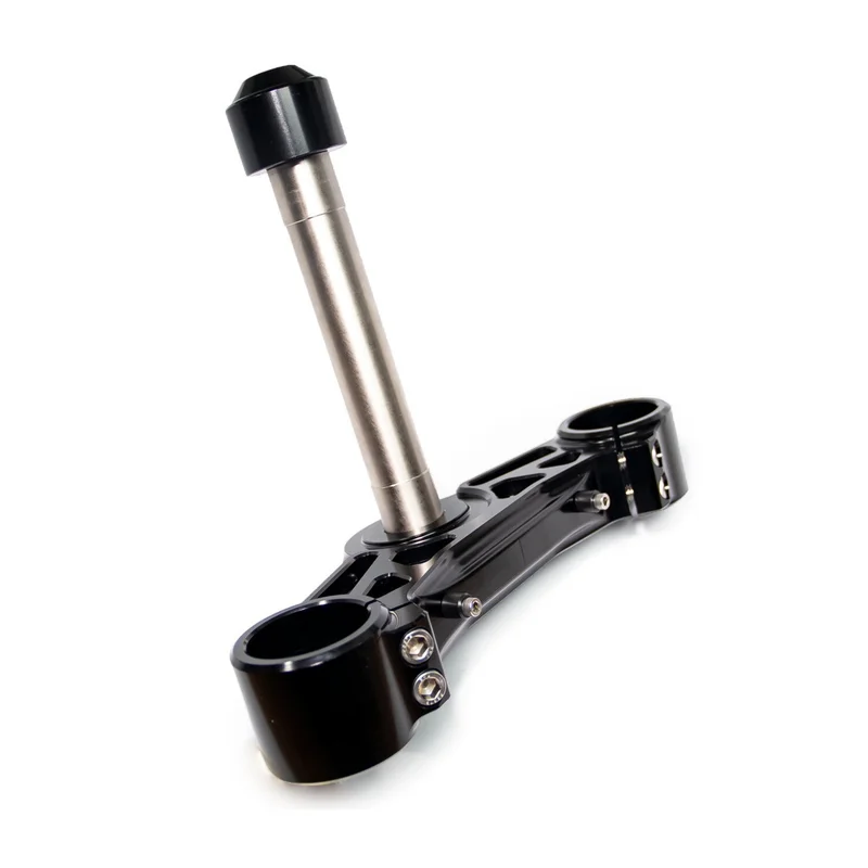 Kraus Wolf One billet Bagger bottom clamp. Black