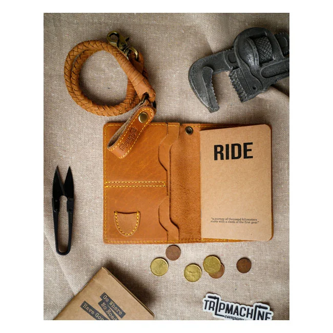 Tripmachine Trip Machine Explorer wallet vintage tan