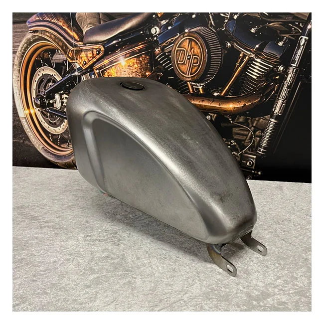 Danish Motorcycle Parts DMP, Legacy gas tank for M8 Softail