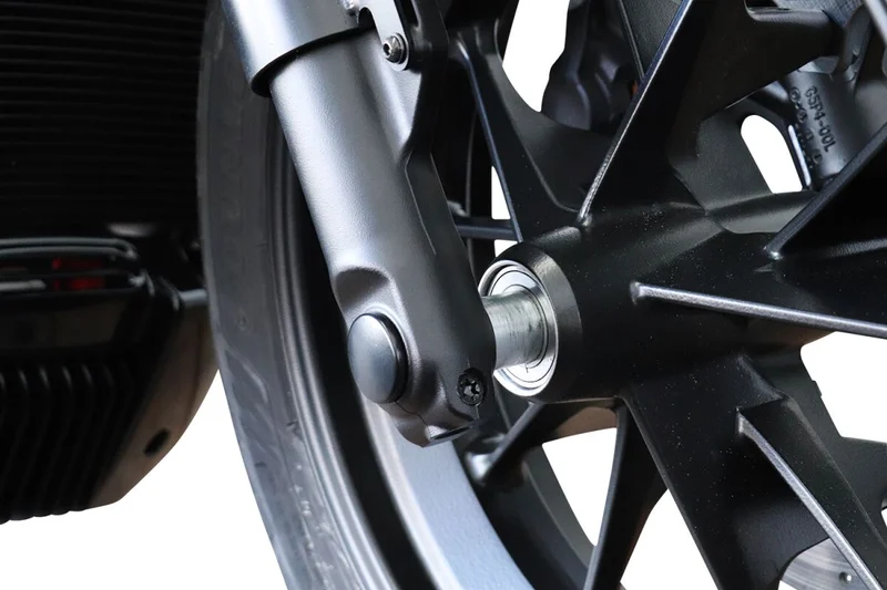 Cult-Werk Front axle cover kit. Gloss black