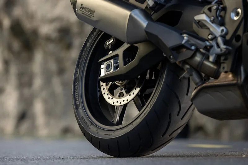 BRIDGESTONE TIRE T33 150/70ZR17 69W