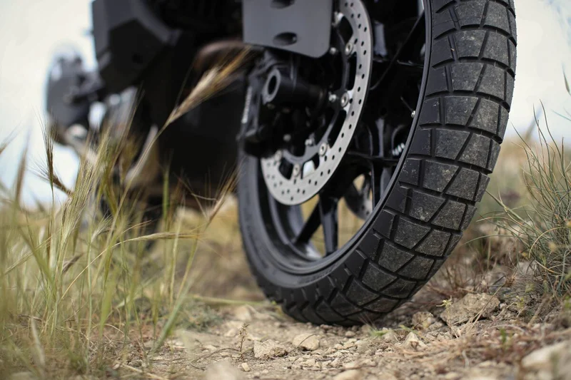BRIDGESTONE AT41R 150/70R18 70V