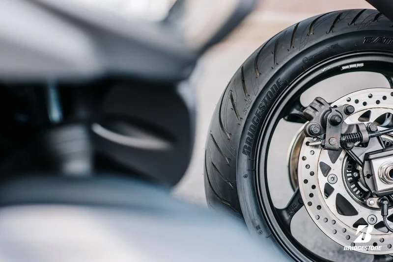 BRIDGESTONE BATTLX SC2 160/60R14 65H TL