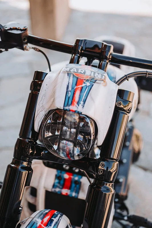 Cult-Werk 6-piece fork tube cover kit. Gloss black. Logo