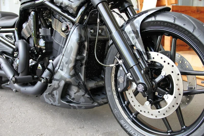 Cult-Werk 2-piece lower fork tube cover kit, gloss black