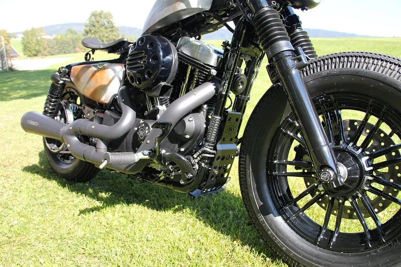 Cult-Werk Bug spoiler ''Old School''. Gloss black steel