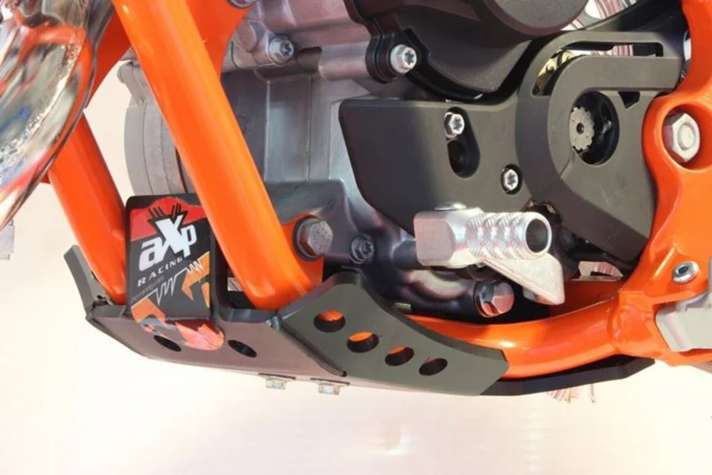 AXP RACING 6MM SKIDPLATE HUS -GAS TC65-MC65