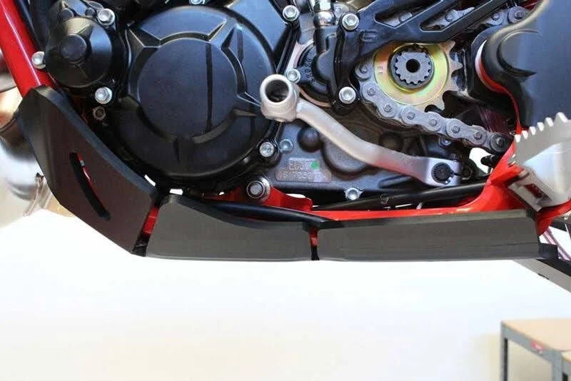 AXP RACING XTREM SKID PLATE RIEJU 20 BK