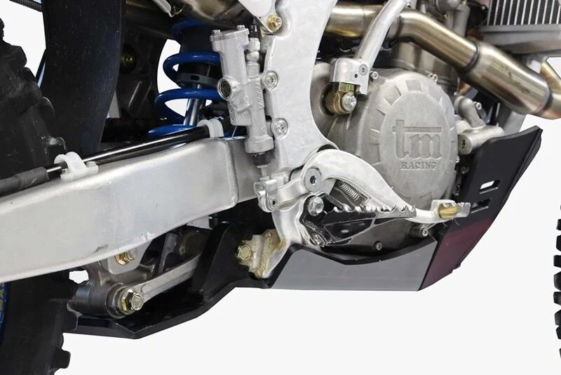 AXP RACING XTREM SKID PLATE TM RAC EN250-300 4T 22-24 BK