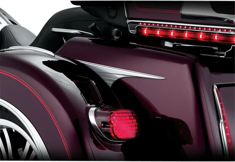 Kuryakyn TRIM SIDE BODY TRUNK - FLT 11-