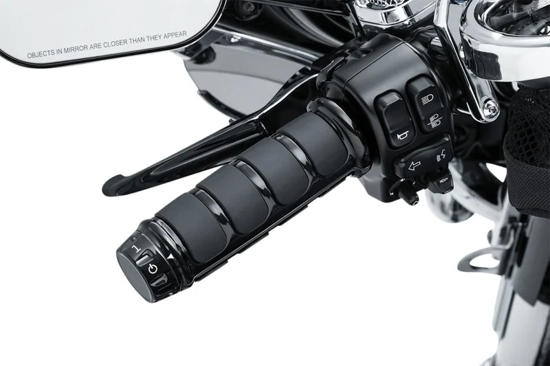 Kuryakyn GRIPS 3-PIECE CLAMSHELL ISO W/