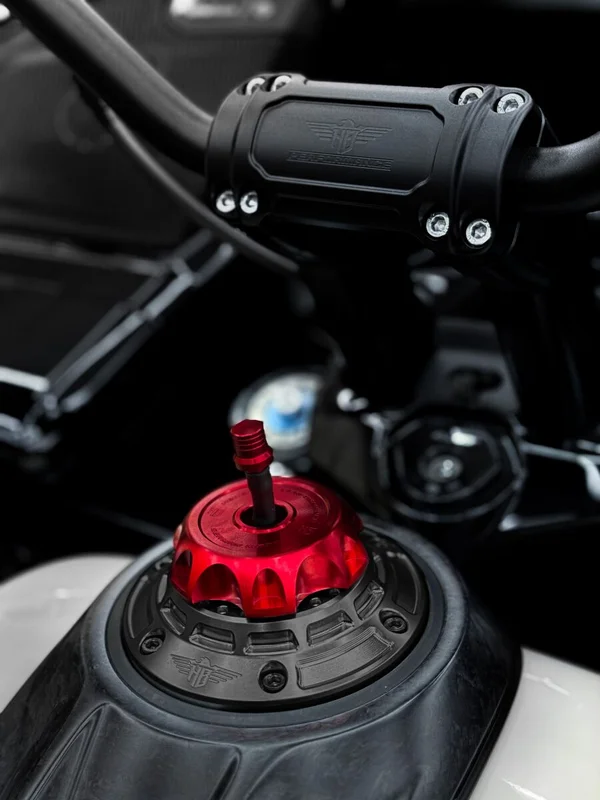 HeinzBikes GAS CAP - FLT 24-UP - BLACK/RE