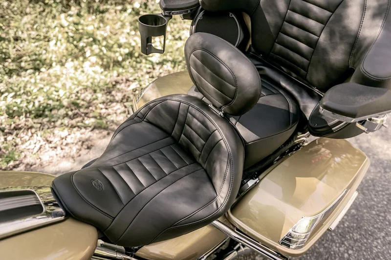 Mustang SEAT SUPER TOURING ONE-PIECE -