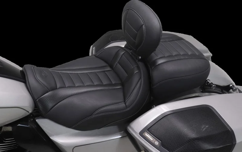 Mustang SEAT DELUXE TOURING - FLHX/FLR