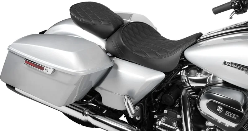Drag Specialties SEAT REAR SOLO WIDE DOUBLE DIA