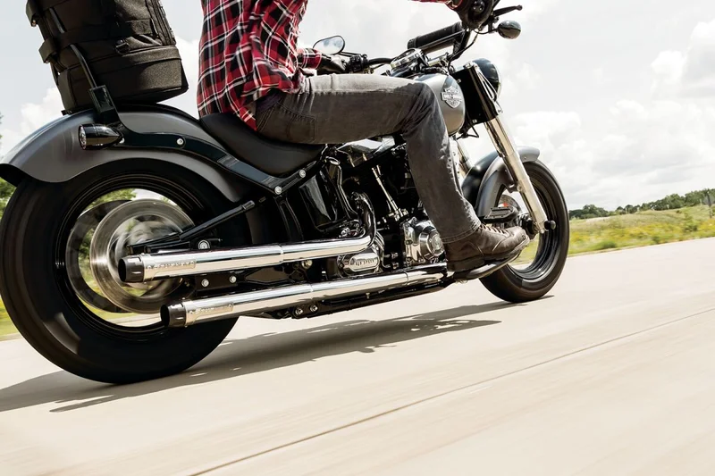 Mustang SEAT WIDE TRIPPER SOLO - FXS/F