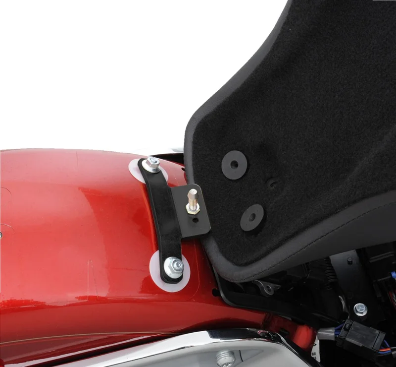 Drag Specialties SEAT SOLO EZ-ON SMOOTH