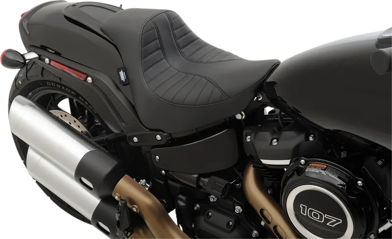 Drag Specialties SEAT SOLO EZ-ON SCORPION