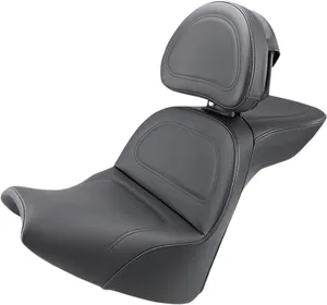 Saddlemen Explorer™ Seat<br><ul><li>Exclusive unique split-cushion design separates the seating surface from the lumbar support, reducing tailbone and back pressure for maximum long-range comfort</li><li>Supple SaddleHyde™ offers a combination of comfort, glove-soft leathery feel and weatherproof, no-maintenance good looks</li><li>SaddleGel™ in both driver and passenger portions increases comfort even during long trips</li><li>Comfortable touring design with ergonomic styling</li><li>Made in the USA</li></ul>