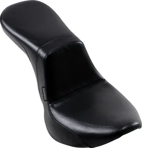 Le Pera Daytona 2-Up Seat<br><ul><li>Low, sleek style retains back support for maximum rider comfort</li><li>Seat base plate is 16-gauge powder-coated steel</li><li>Carpeted seat bottom protects the fender</li><li>Premium-grade black vinyl</li><li>Made in the U.S.A.</li></ul>