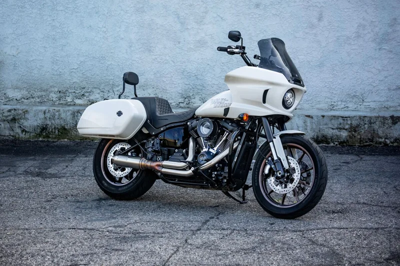 Saddlemen SEAT STEP UP FLSB/FXLR 18-UP -
