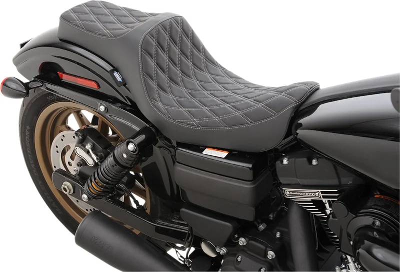 Drag Specialties SEAT PREDATOR III DOUBLE DIAMO