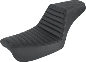 Saddlemen SEAT STEPUP BLK FXD 04-05
