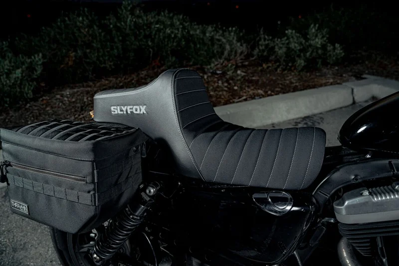 SlyFox SEAT HIGHNOON SLVR STITCH XL 0