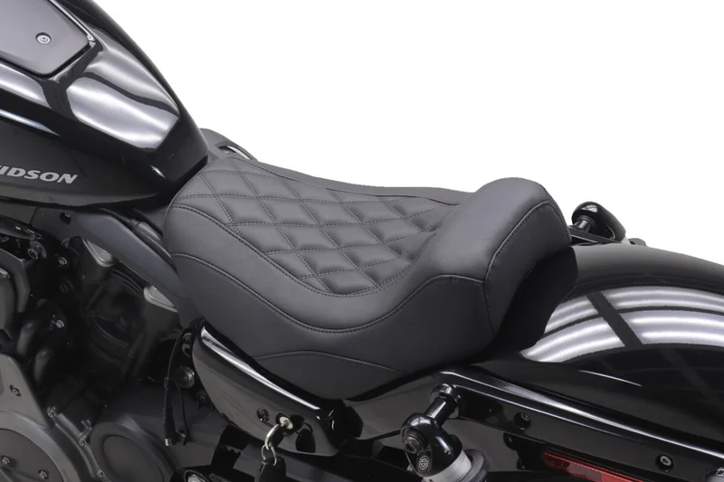 Mustang SEAT SOLO TRIPPER - RH950 22-U