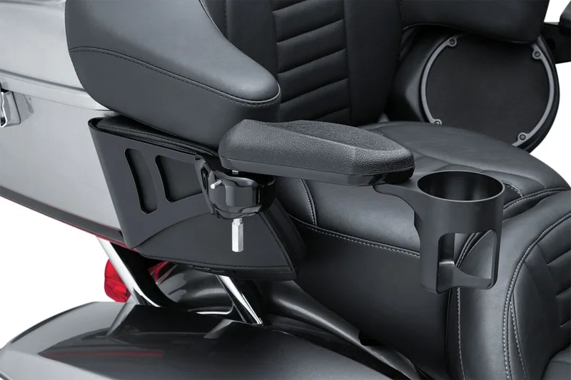 Kuryakyn ARMRESTS PASS 14+FLH BLK