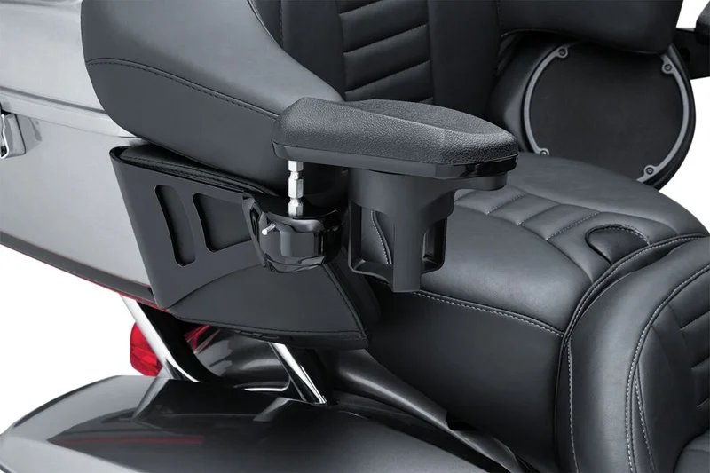 Kuryakyn ARMRESTS PASS 14+FLH BLK