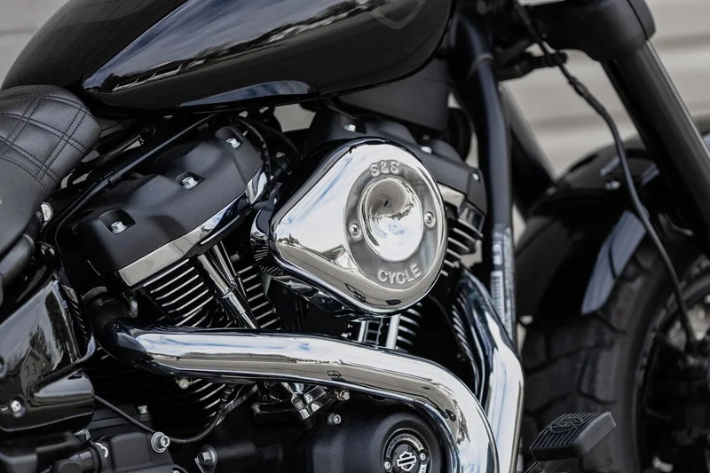 S&S Stealth Teardrop cover. Chrome