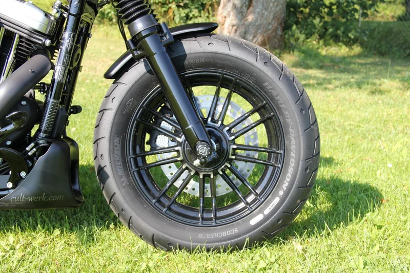 Cult-Werk FR FENDER BOBBER BK XL