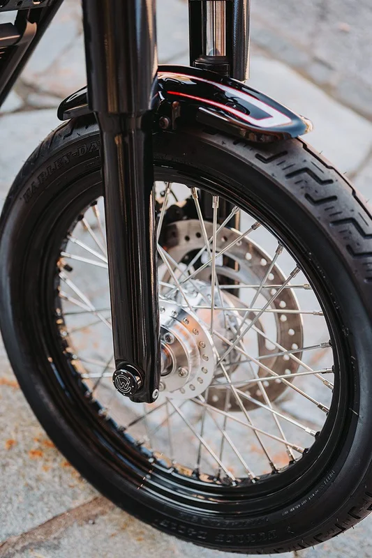Cult-Werk FXBB front fender ''Old School''. Gloss black