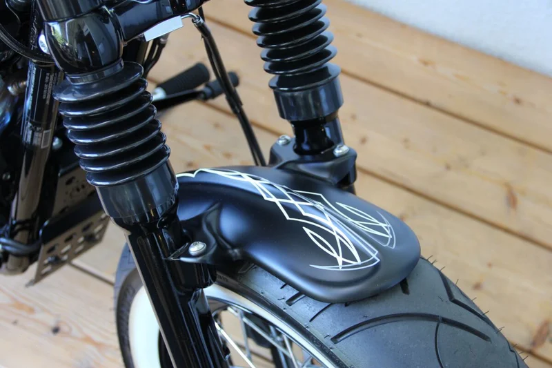 Cult-Werk ''Old School'' front fender. Gloss black - 60574-10
