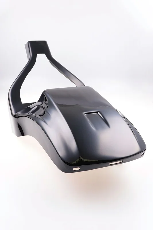 Cult-Werk Softail wide fender kit ''Racing''. Solo seat