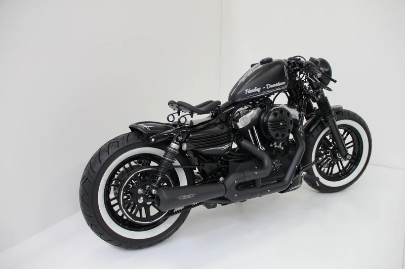 Cult-Werk XL ''Old School'' rear fender. Gloss black - 59865-10
