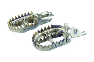 SCAR TITANIUM FOOTPEGS