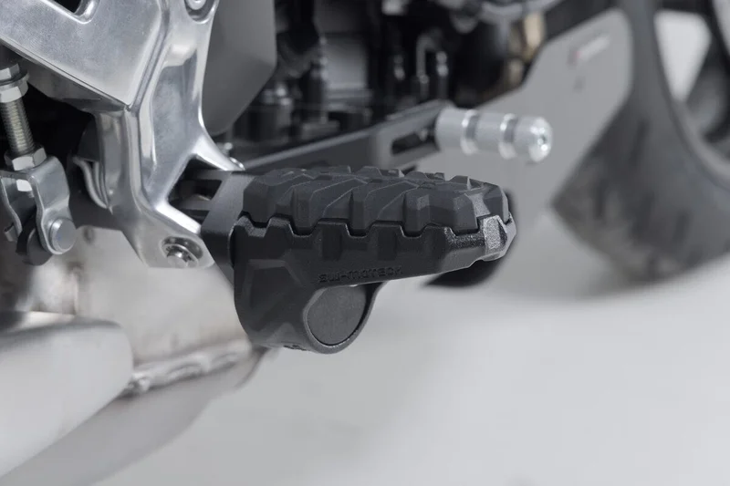 SW-Motech FOOTREST KIT EVO SILVER