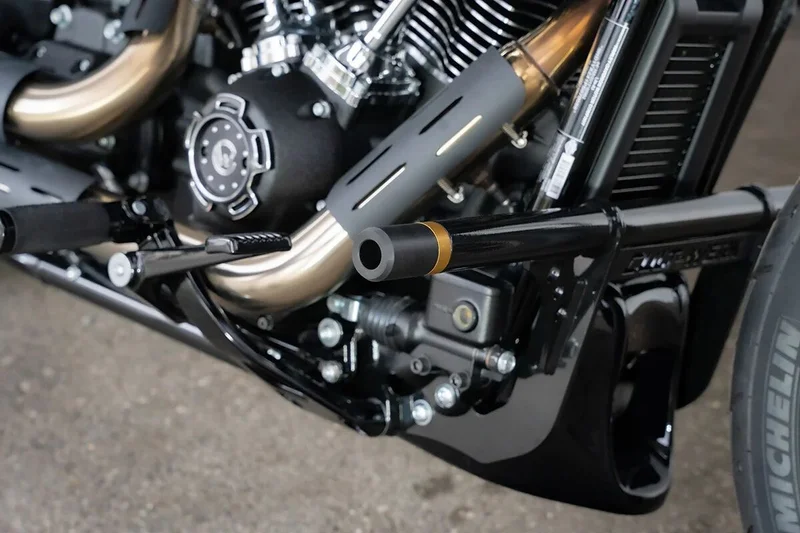 Cult-Werk V1 end caps for ''Clubstyle'' crash bar. Black