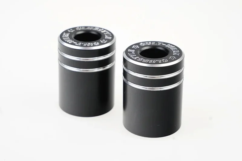 Cult-Werk V2 end caps for ''Clubstyle'' crash bar. Black