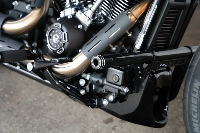 Cult-Werk V2 end caps for ''Clubstyle'' crash bar. Black